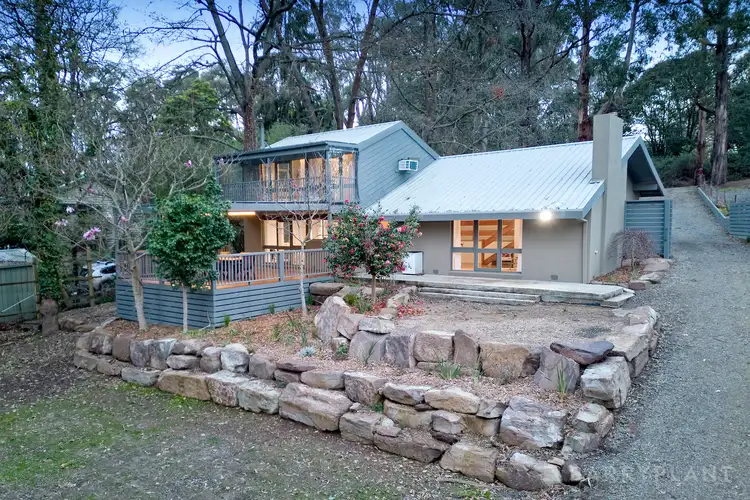 5 Orchard Grove, Emerald VIC 3782