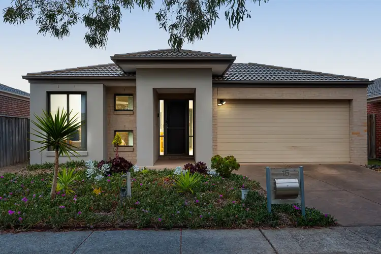 15 Stoneyfell Road, Point Cook VIC 3030