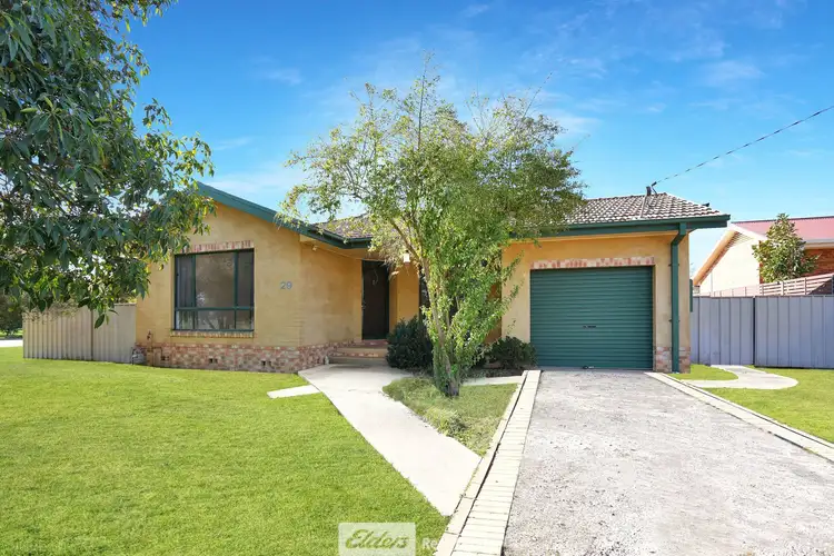29 Yarran Street, Hanwood NSW 2680