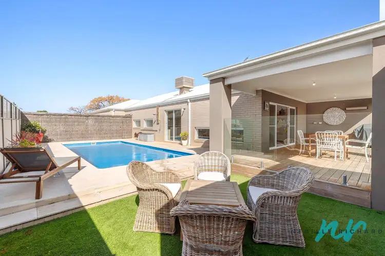 6 Sandbar Street, St Leonards VIC 3223