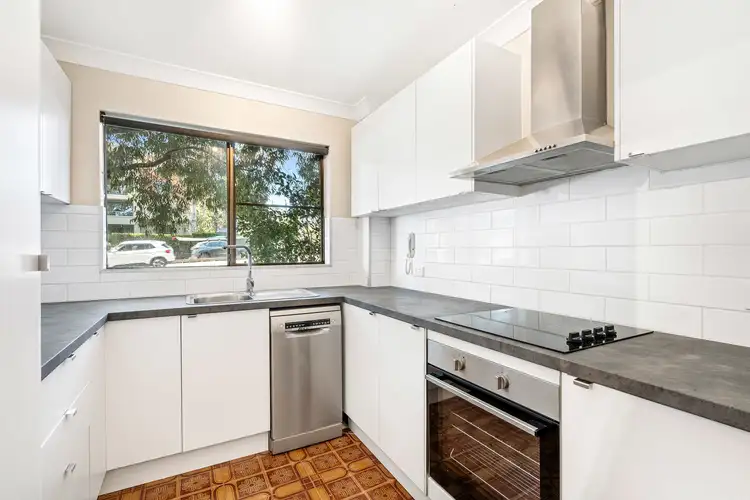 25/87-89 Flora Street