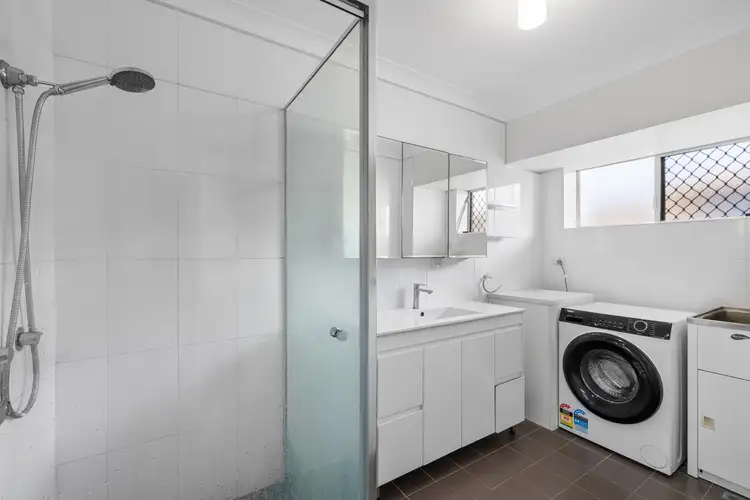 Sixth view of Homely unit listing, 4/20 Derby Street, Coorparoo QLD 4151