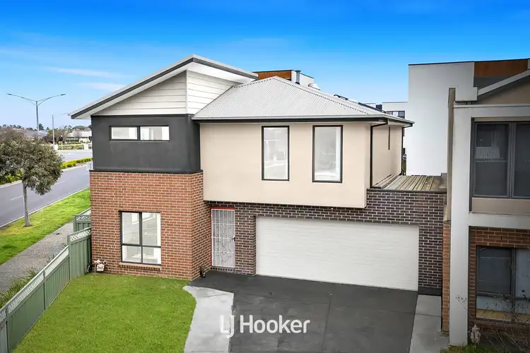 1/180 Henry Road, Pakenham VIC 3810