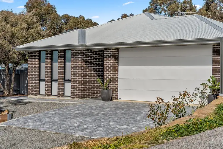 11 Cameron Court