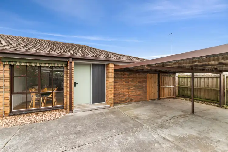 4/50 Hibiscus Crescent, Newcomb VIC 3219