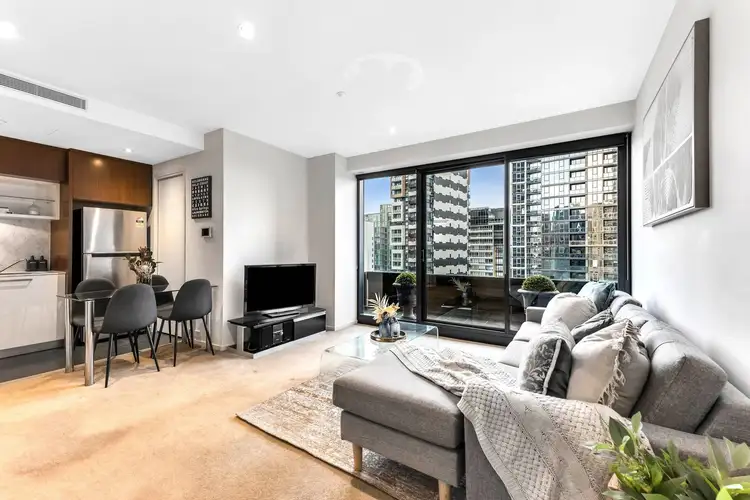 2403/7 Riverside Quay