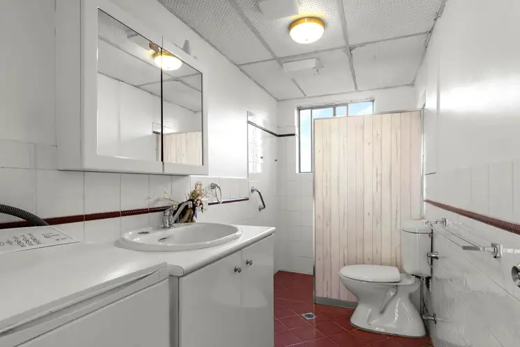 Fourth view of Homely unit listing, 1/28 Pacific Parade, Dee Why NSW 2099