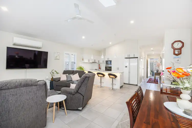 38/2-20 Island View Drive, Urangan QLD 4655