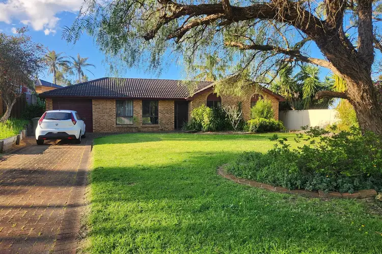 6 Dolge Place, Ambarvale NSW 2560