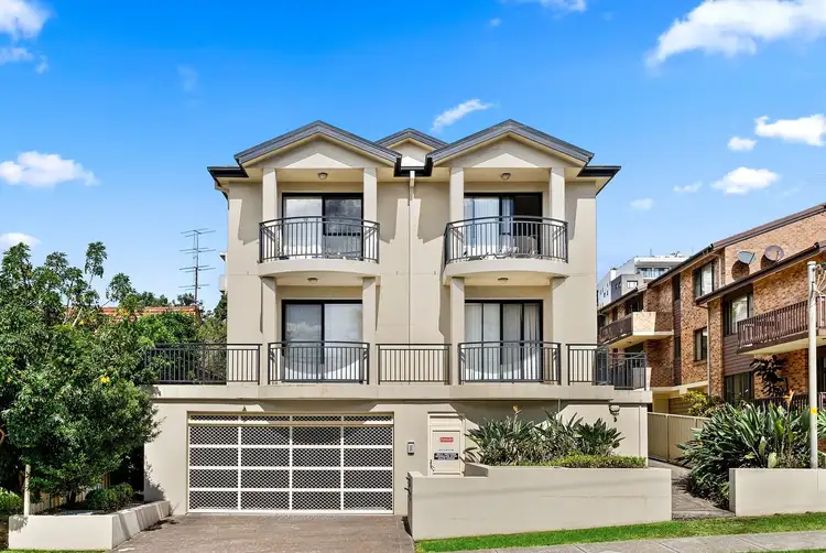 2/13 Hercules Street, Wollongong NSW 2500