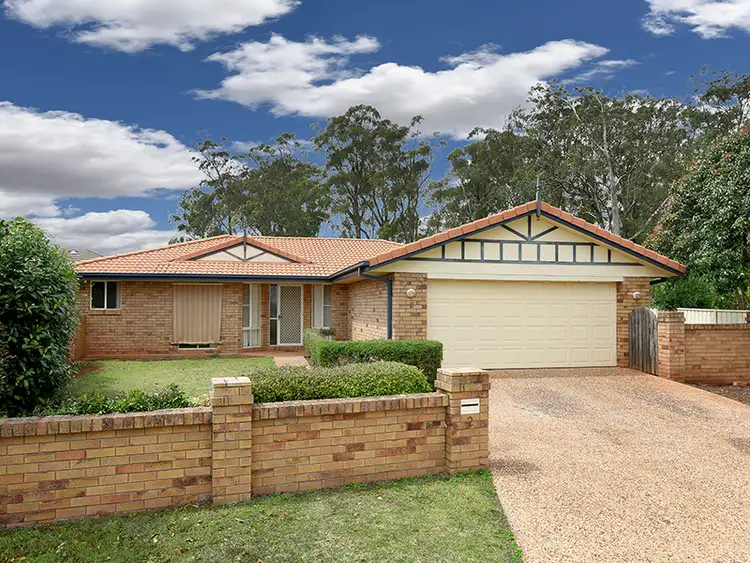 2 Jake Court, Middle Ridge QLD 4350