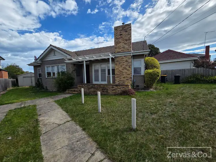 33 Koonawarra Street, Clayton VIC 3168