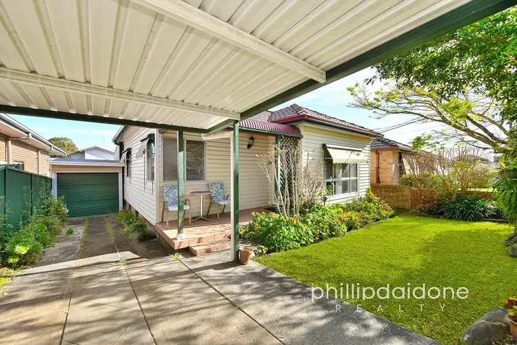 4 Dempster Crescent, Regents Park NSW 2143
