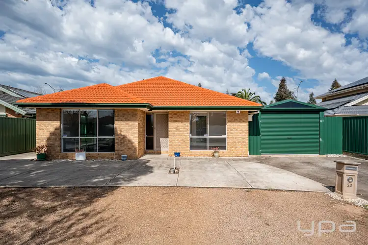 23 Tussock Crescent, Sydenham VIC 3037