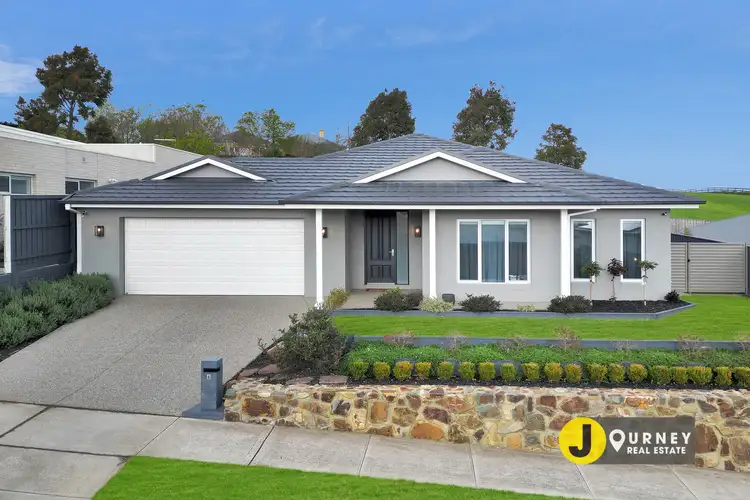 6 Earnley Way, Officer VIC 3809