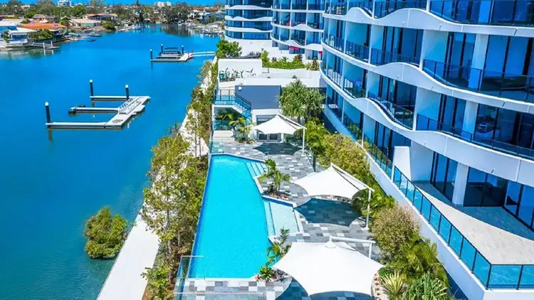 21204/5 Harbour Side Court, Biggera Waters QLD 4216