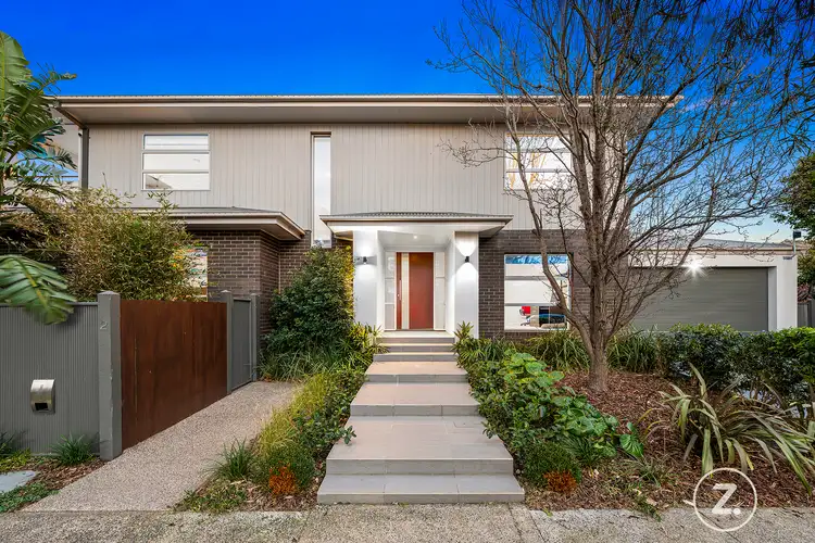 2 Morley Crescent