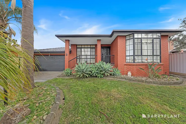 2 Silverthorn Court, Mill Park VIC 3082