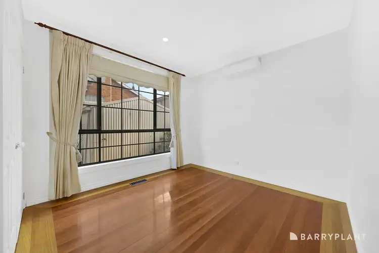 Fourth view of Homely house listing, 2 Silverthorn Court, Mill Park VIC 3082