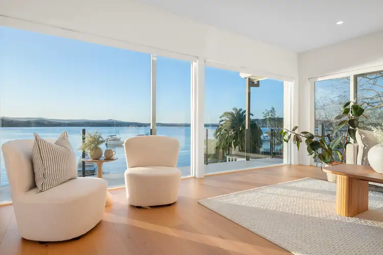 1 Paroo Avenue, Eleebana NSW 2282