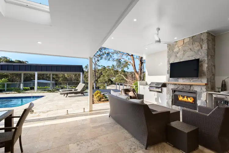 15 Cherry Road, Eleebana NSW 2282
