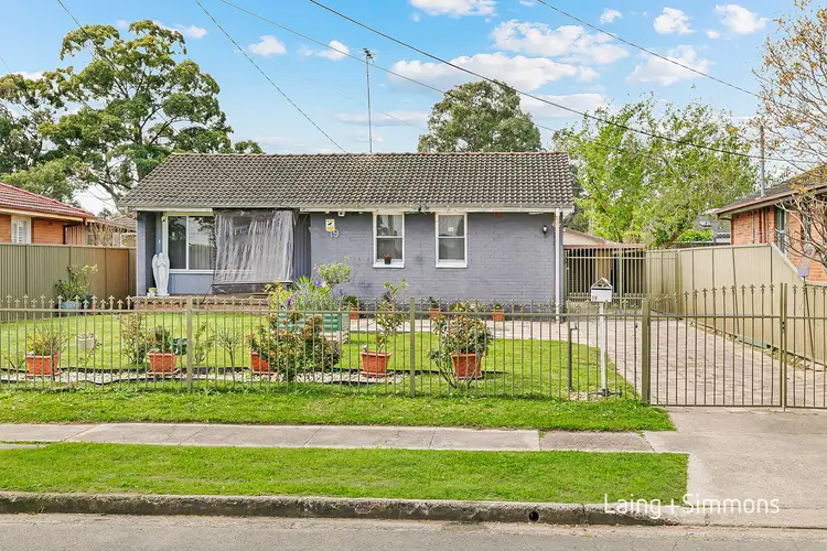 19 Goroka Street, Whalan NSW 2770