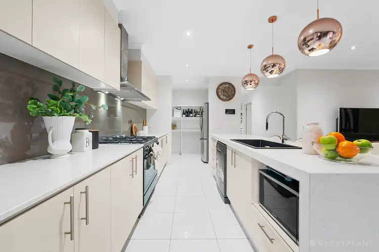 Fifth view of Homely house listing, 15 Ascot Place, Keysborough VIC 3173