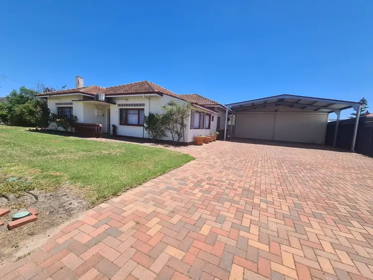 6 Annie Street, Katanning WA 6317