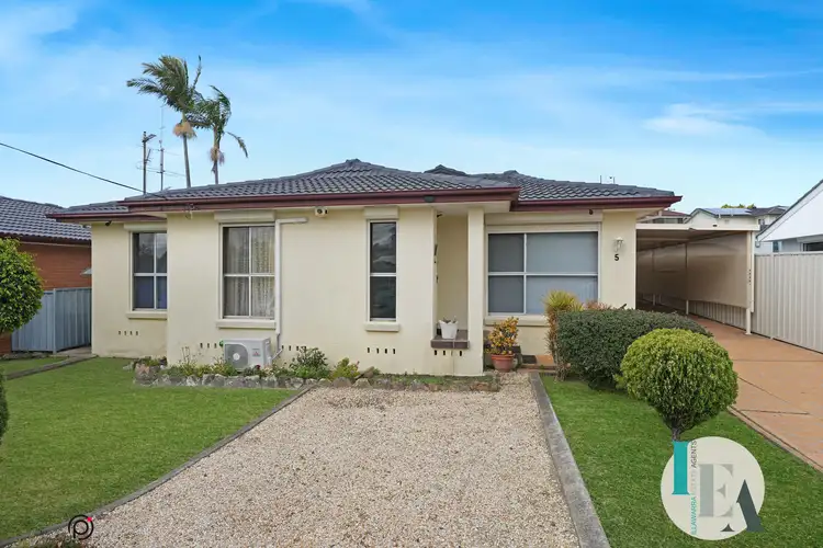 5 Bourke Avenue, Barrack Heights NSW 2528