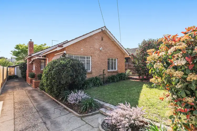 44 Ellenvale Avenue, Pascoe Vale South VIC 3044