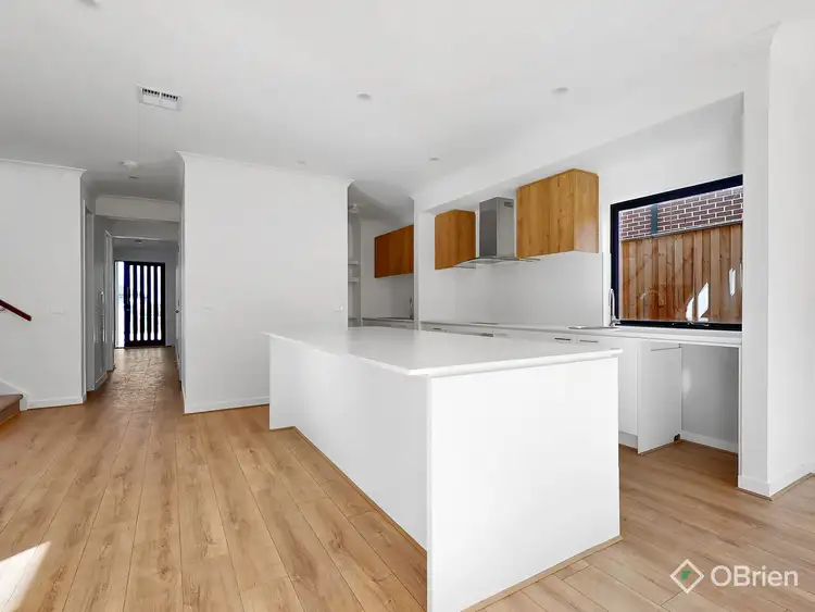 39 Hedgevale Drive, Officer VIC 3809