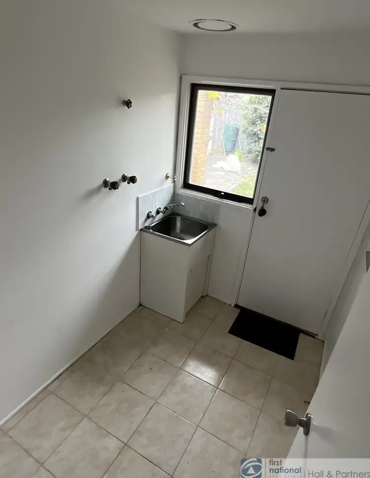 Fifth view of Homely house listing, 3 Windermere Crescent, Mulgrave VIC 3170