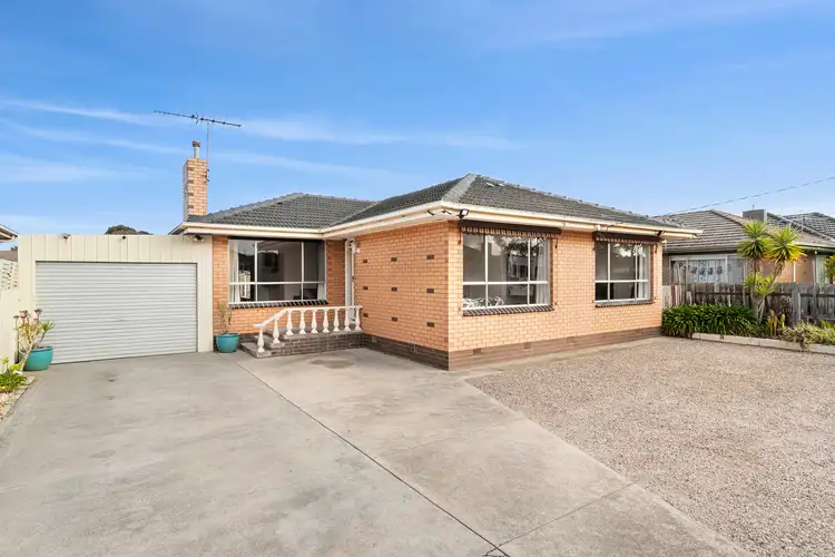 15 Libau Avenue, Bell Park VIC 3215