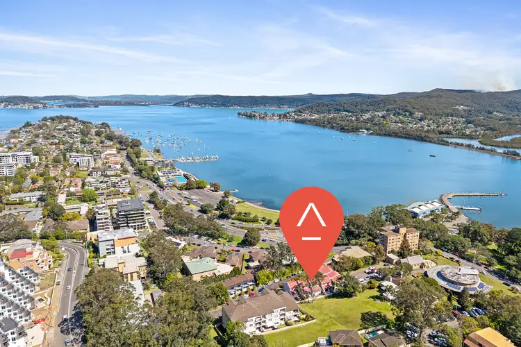 7/4 Broadview Avenue, Gosford NSW 2250