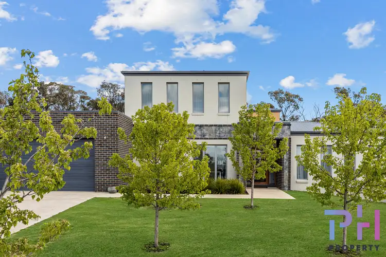 14 Poorinda Crescent