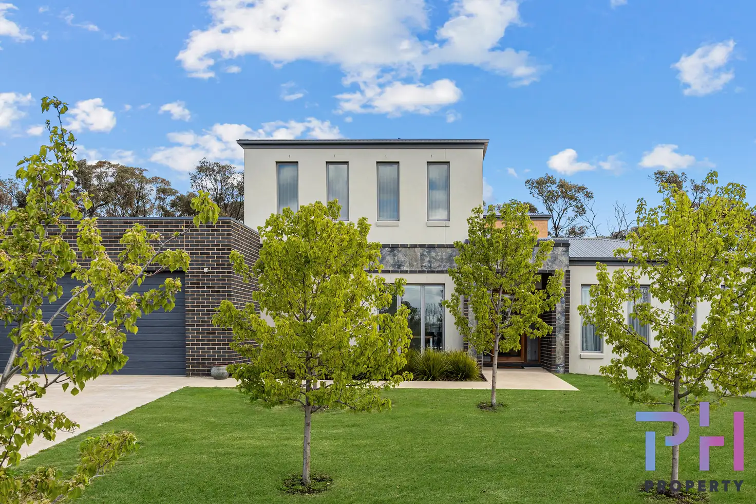 Main view of Homely house listing, 14 Poorinda Crescent, Kangaroo Flat VIC 3555