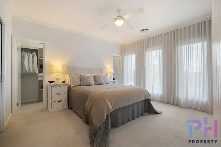 Third view of Homely house listing, 14 Poorinda Crescent, Kangaroo Flat VIC 3555