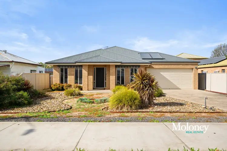 10 Edward Street, Corowa NSW 2646