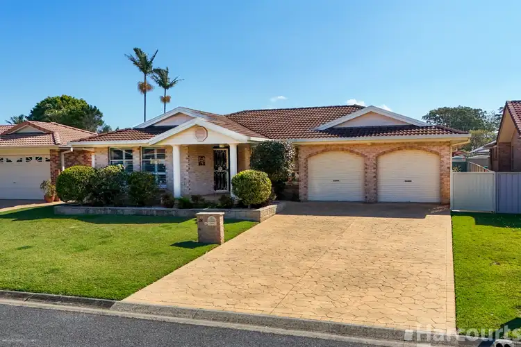 28 Athol Elliott Place, South West Rocks NSW 2431