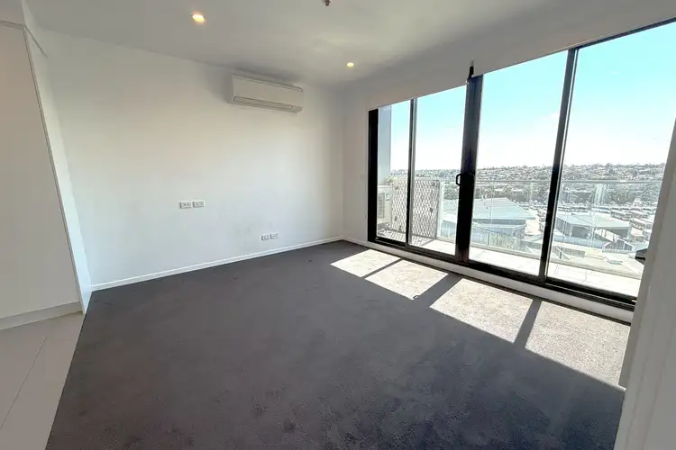 802/80 Cheltenham Road, Dandenong VIC 3175
