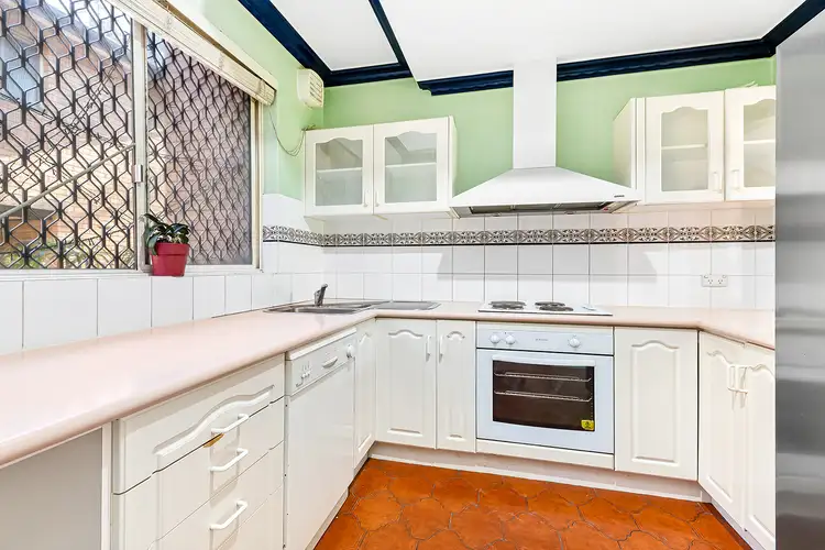 3/22-24 Railway Parade