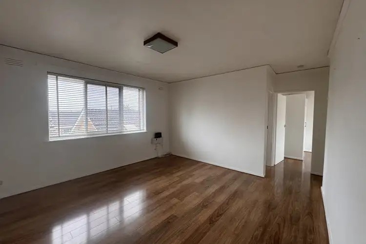 8/31 Edgar Street, Kingsville VIC 3012