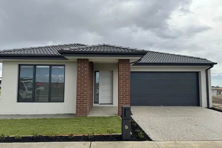 13 Seachange Street, Armstrong Creek VIC 3217