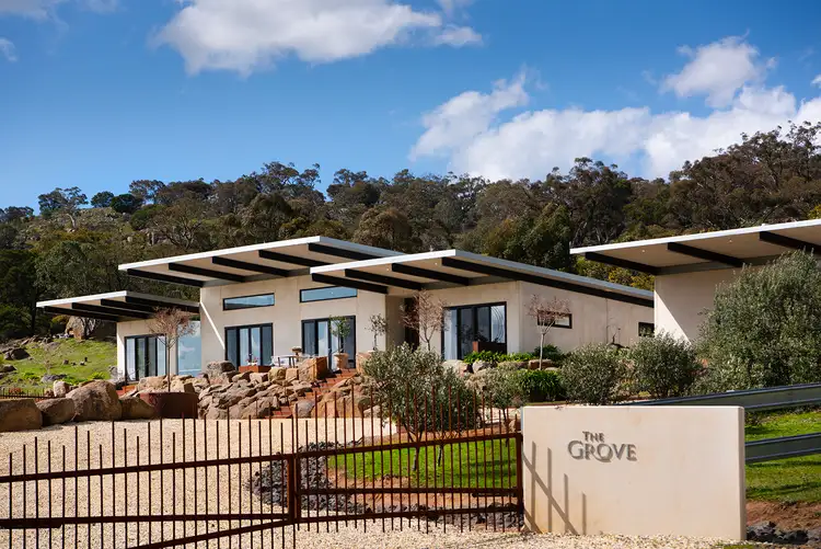 39 Barker Road, Harcourt North VIC 3453