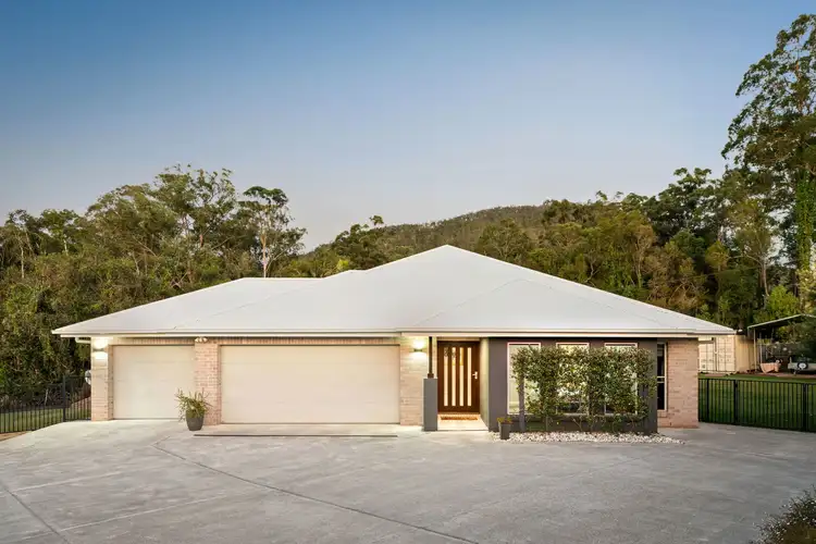 9 Crown Court, Beerwah QLD 4519