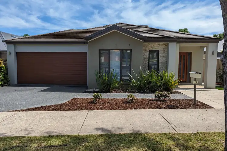 28 Victoria Cross Parade