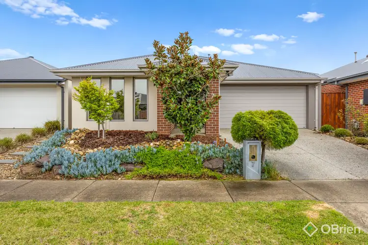 7 Napperby Way, Cranbourne North VIC 3977