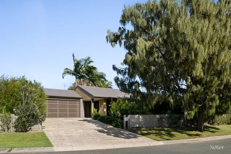 2 Commodore Court, Sunrise Beach QLD 4567