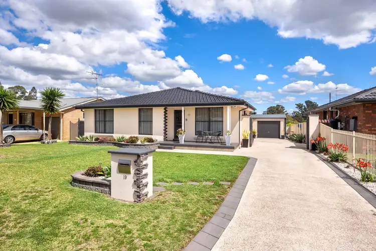 19 Grange Crescent, Cambridge Gardens NSW 2747