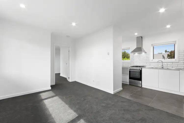3/33 The Esplanade, Geelong VIC 3220